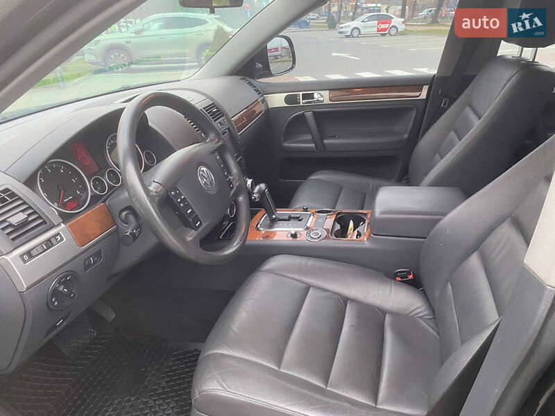 Позашляховик / Кросовер Volkswagen Touareg 2007 в Хмельницькому