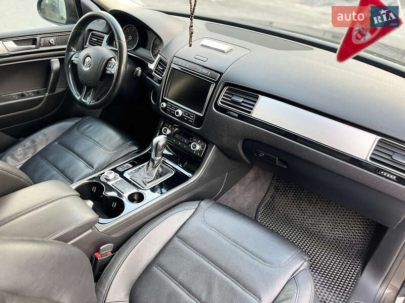 Внедорожник / Кроссовер Volkswagen Touareg 2015 в Владимире фото 68 Внедорожник / Кроссовер Volkswagen Touareg 2015 в Владимире