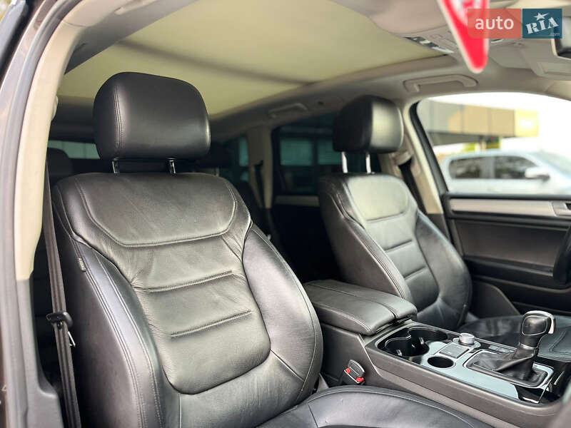 Внедорожник / Кроссовер Volkswagen Touareg 2015 в Владимире фото 71 Внедорожник / Кроссовер Volkswagen Touareg 2015 в Владимире