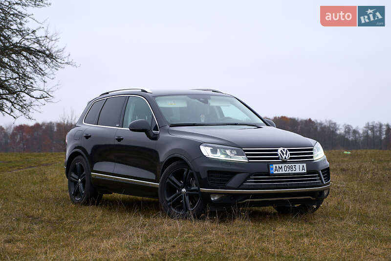 Внедорожник / Кроссовер Volkswagen Touareg 2017 в Бердичеве