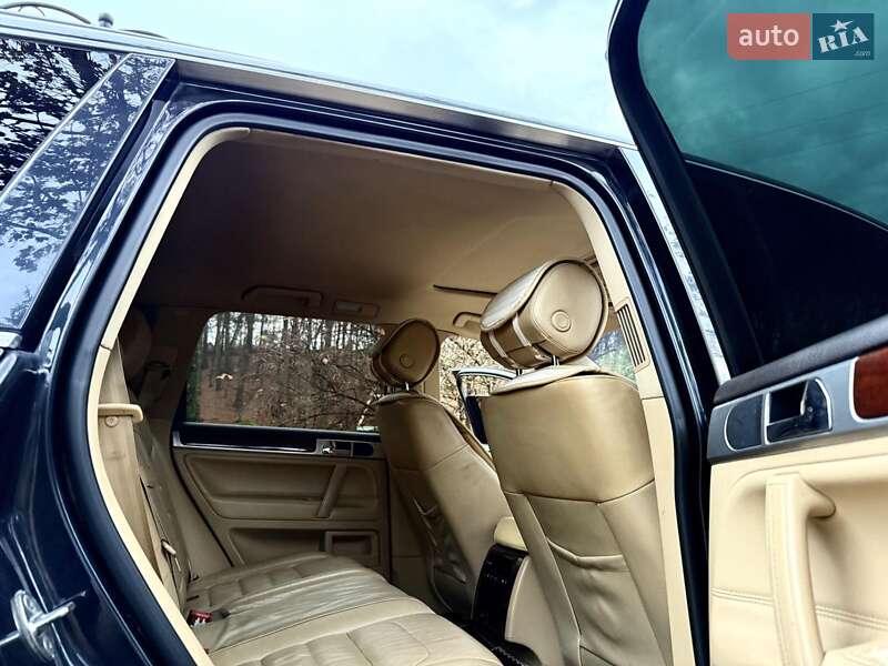 Позашляховик / Кросовер Volkswagen Touareg 2009 в Солотвині