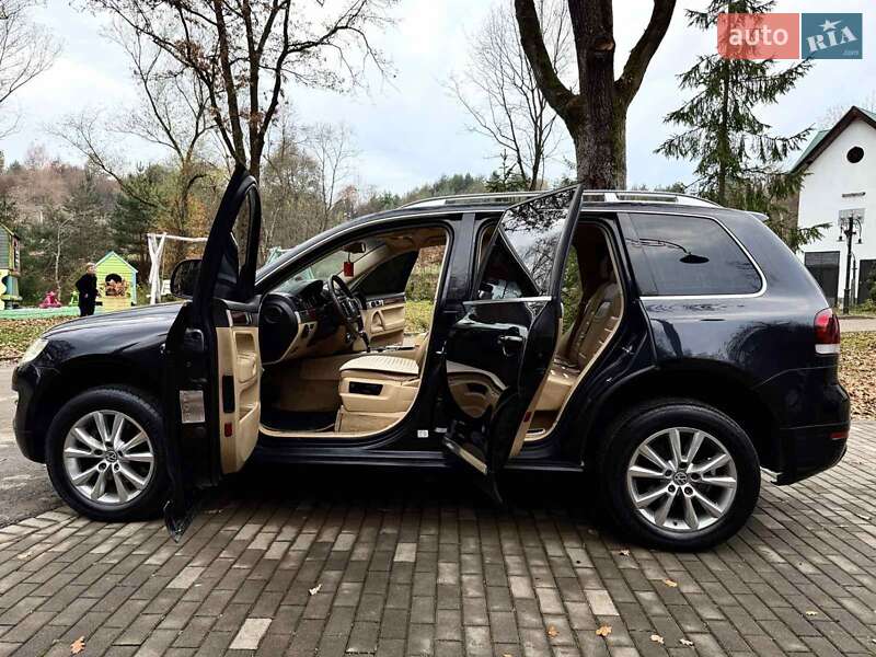 Позашляховик / Кросовер Volkswagen Touareg 2009 в Солотвині