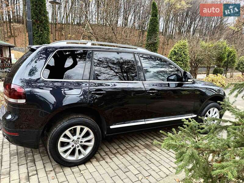 Позашляховик / Кросовер Volkswagen Touareg 2009 в Солотвині