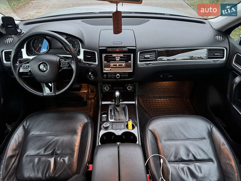 Внедорожник / Кроссовер Volkswagen Touareg 2010 в Яворове