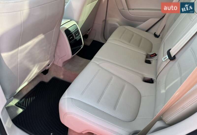 Внедорожник / Кроссовер Volkswagen Touareg 2013 в Львове фото 5 Внедорожник / Кроссовер Volkswagen Touareg 2013 в Львове