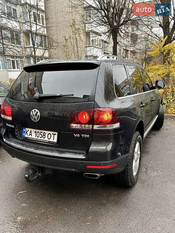 Внедорожник / Кроссовер Volkswagen Touareg 2006 в Староконстантинове фото 2 Внедорожник / Кроссовер Volkswagen Touareg 2006 в Староконстантинове