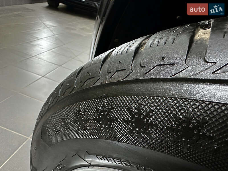 Позашляховик / Кросовер Volkswagen Touareg 2019 в Козятині