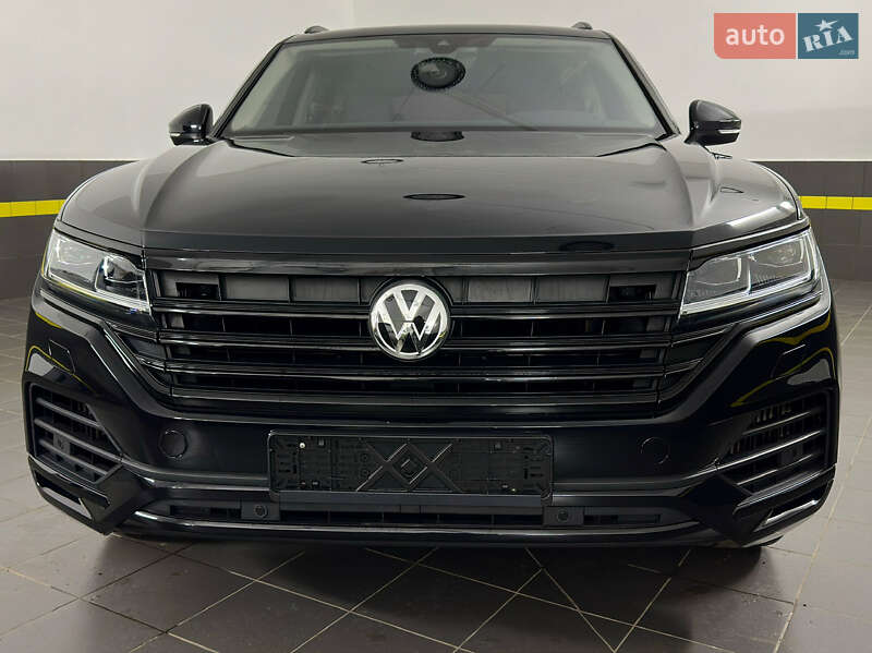 Позашляховик / Кросовер Volkswagen Touareg 2019 в Козятині