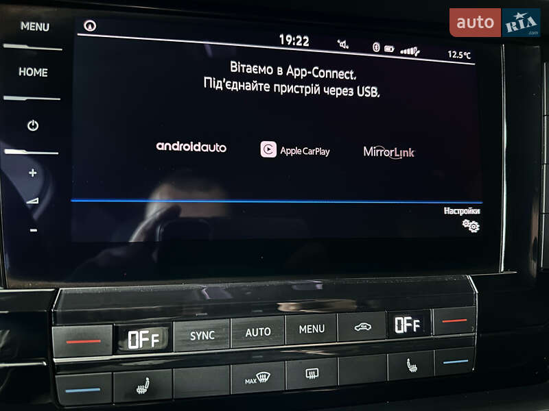 Позашляховик / Кросовер Volkswagen Touareg 2019 в Козятині