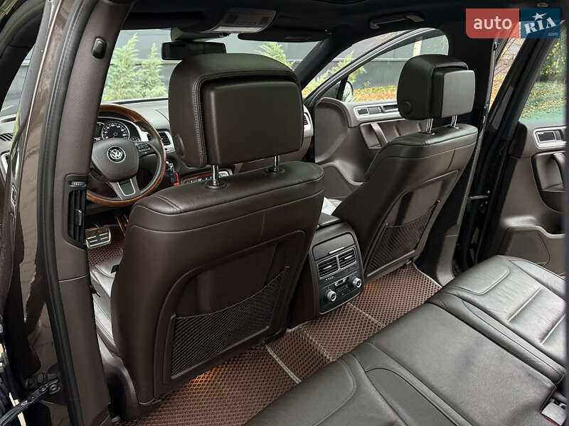 Позашляховик / Кросовер Volkswagen Touareg 2016 в Білій Церкві