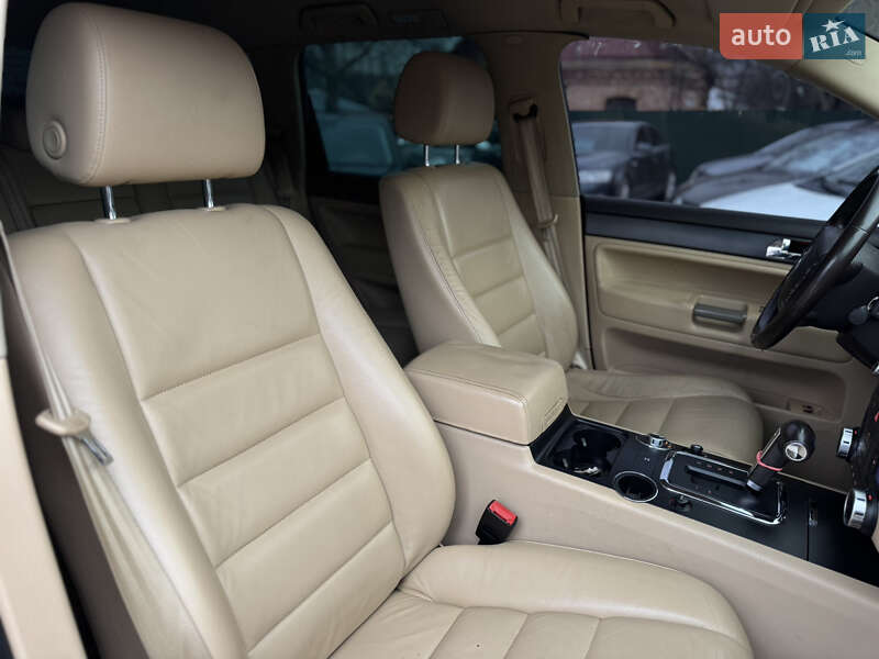 Позашляховик / Кросовер Volkswagen Touareg 2007 в Бердичеві