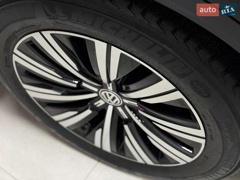 Позашляховик / Кросовер Volkswagen Touareg 2019 в Тернополі фото 15 Позашляховик / Кросовер Volkswagen Touareg 2019 в Тернополі