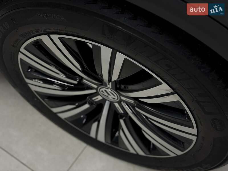 Позашляховик / Кросовер Volkswagen Touareg 2019 в Тернополі фото 26 Позашляховик / Кросовер Volkswagen Touareg 2019 в Тернополі