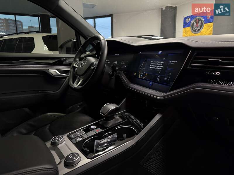 Позашляховик / Кросовер Volkswagen Touareg 2019 в Тернополі фото 57 Позашляховик / Кросовер Volkswagen Touareg 2019 в Тернополі