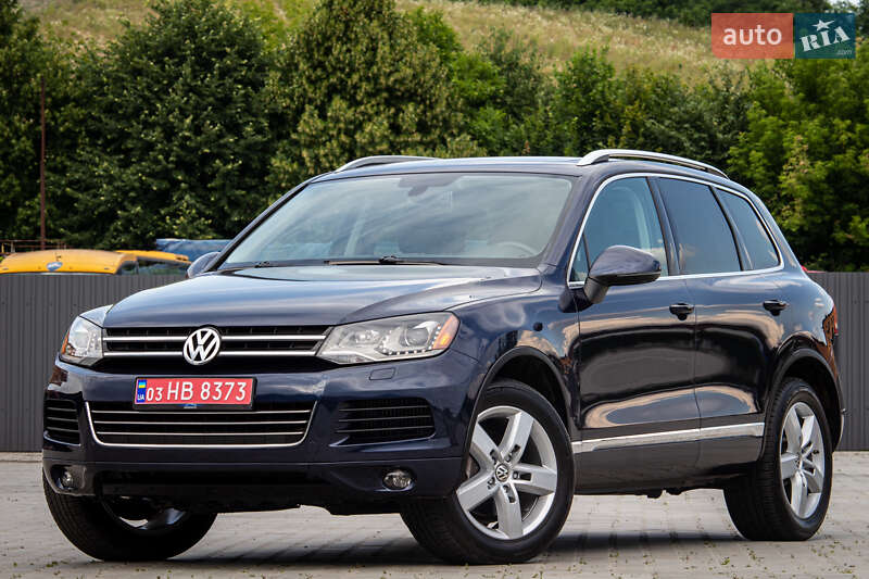Позашляховик / Кросовер Volkswagen Touareg 2013 в Нововолинську