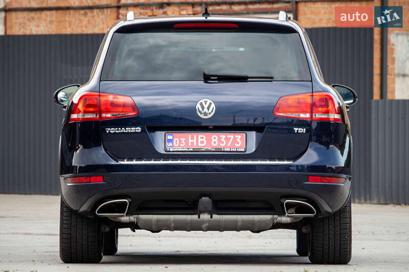 Позашляховик / Кросовер Volkswagen Touareg 2013 в Нововолинську