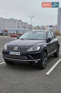 Позашляховик / Кросовер Volkswagen Touareg 2014 в Чернігові