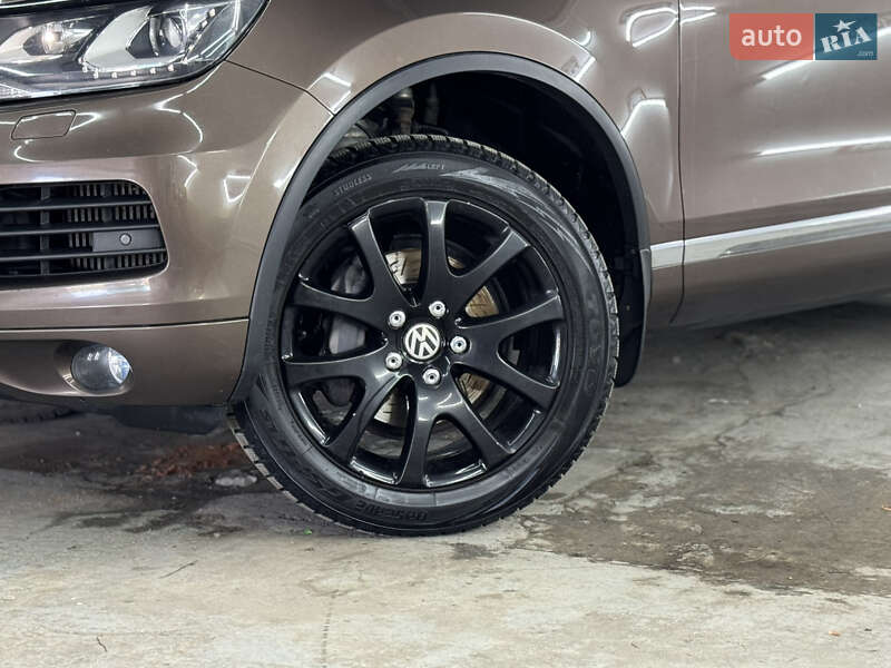 Позашляховик / Кросовер Volkswagen Touareg 2013 в Кременці фото 14 Позашляховик / Кросовер Volkswagen Touareg 2013 в Кременці