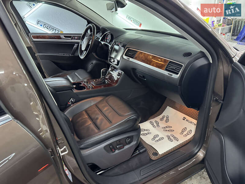 Позашляховик / Кросовер Volkswagen Touareg 2013 в Кременці фото 34 Позашляховик / Кросовер Volkswagen Touareg 2013 в Кременці