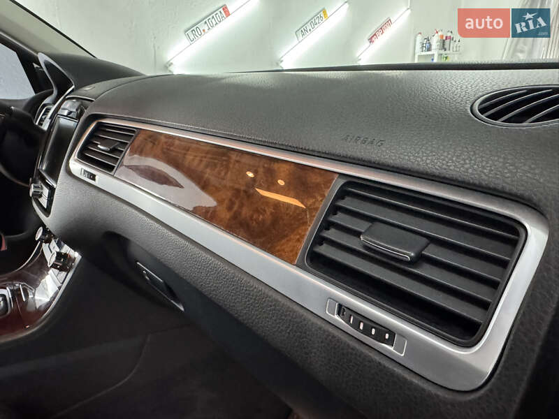 Позашляховик / Кросовер Volkswagen Touareg 2013 в Кременці фото 39 Позашляховик / Кросовер Volkswagen Touareg 2013 в Кременці