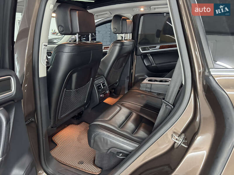 Позашляховик / Кросовер Volkswagen Touareg 2013 в Кременці фото 43 Позашляховик / Кросовер Volkswagen Touareg 2013 в Кременці