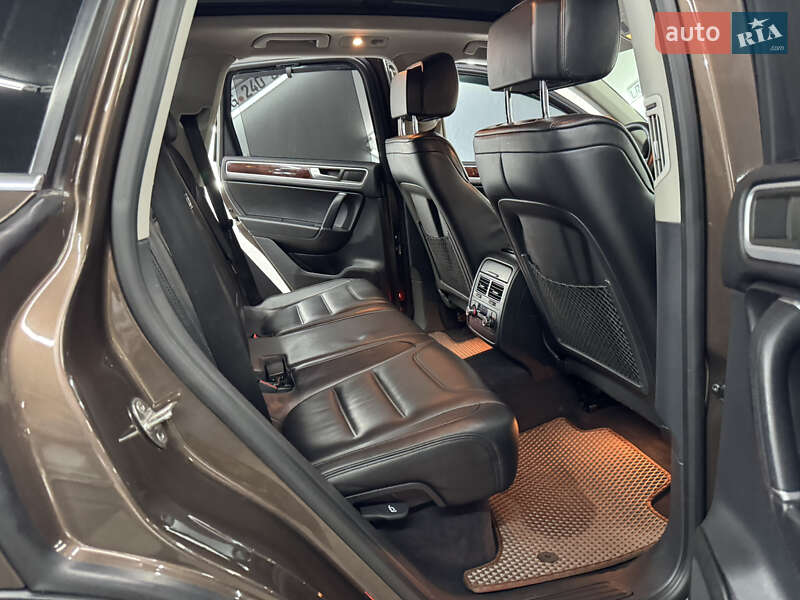 Позашляховик / Кросовер Volkswagen Touareg 2013 в Кременці фото 49 Позашляховик / Кросовер Volkswagen Touareg 2013 в Кременці