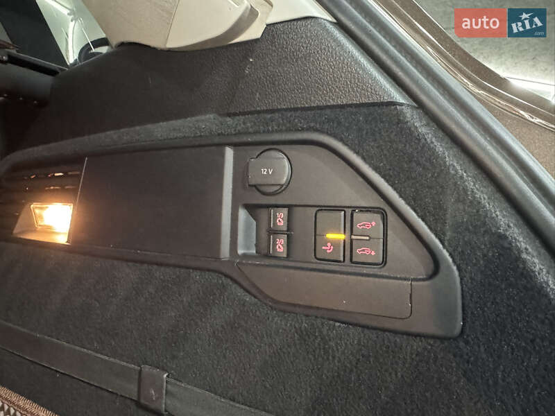 Позашляховик / Кросовер Volkswagen Touareg 2013 в Кременці фото 55 Позашляховик / Кросовер Volkswagen Touareg 2013 в Кременці