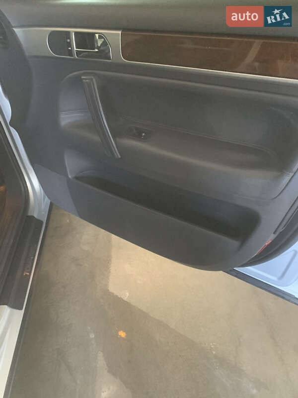 Внедорожник / Кроссовер Volkswagen Touareg 2007 в Тульчине