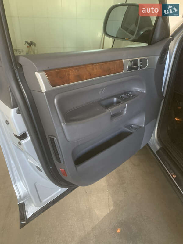 Внедорожник / Кроссовер Volkswagen Touareg 2007 в Тульчине