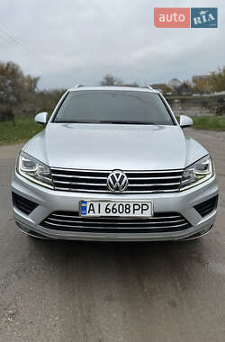 Внедорожник / Кроссовер Volkswagen Touareg 2015 в Белой Церкви