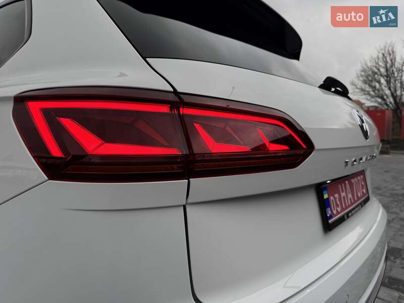 Внедорожник / Кроссовер Volkswagen Touareg 2020 в Хмельницком