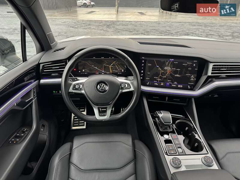 Внедорожник / Кроссовер Volkswagen Touareg 2020 в Хмельницком