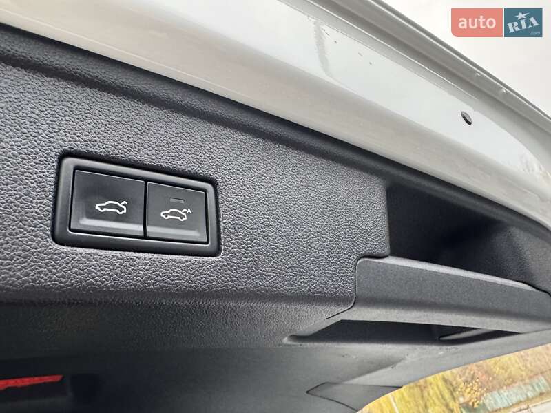 Внедорожник / Кроссовер Volkswagen Touareg 2020 в Хмельницком