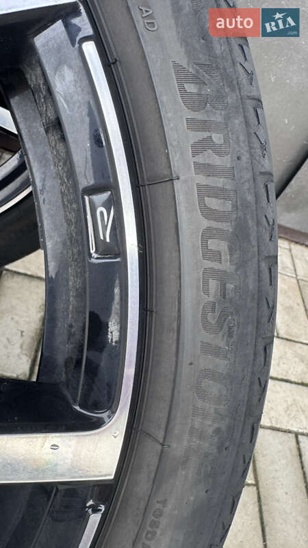 Позашляховик / Кросовер Volkswagen Touareg 2022 в Києві