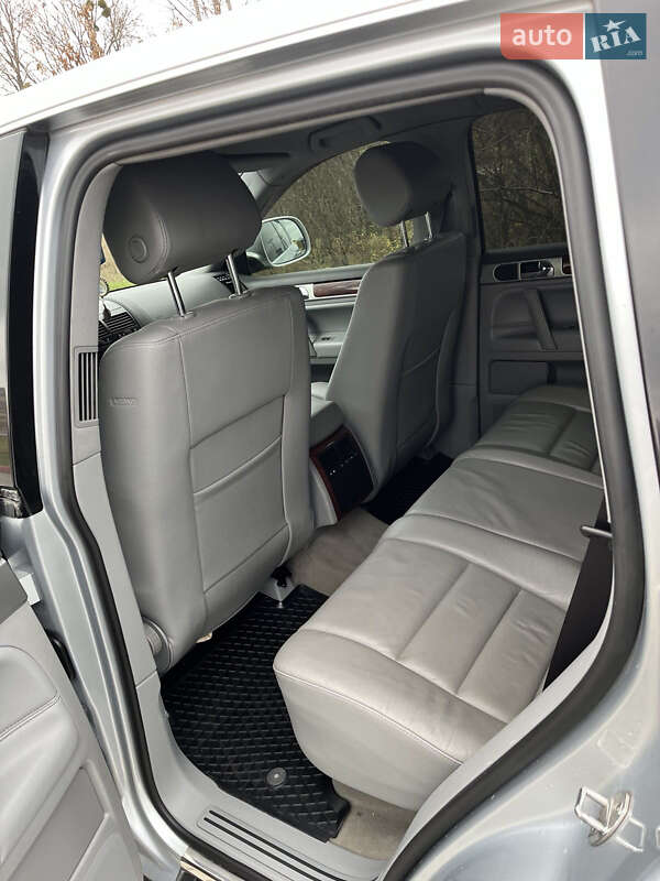 Позашляховик / Кросовер Volkswagen Touareg 2008 в Львові