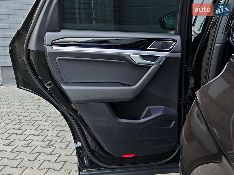 Внедорожник / Кроссовер Volkswagen Touareg 2019 в Луцке фото 47 Внедорожник / Кроссовер Volkswagen Touareg 2019 в Луцке