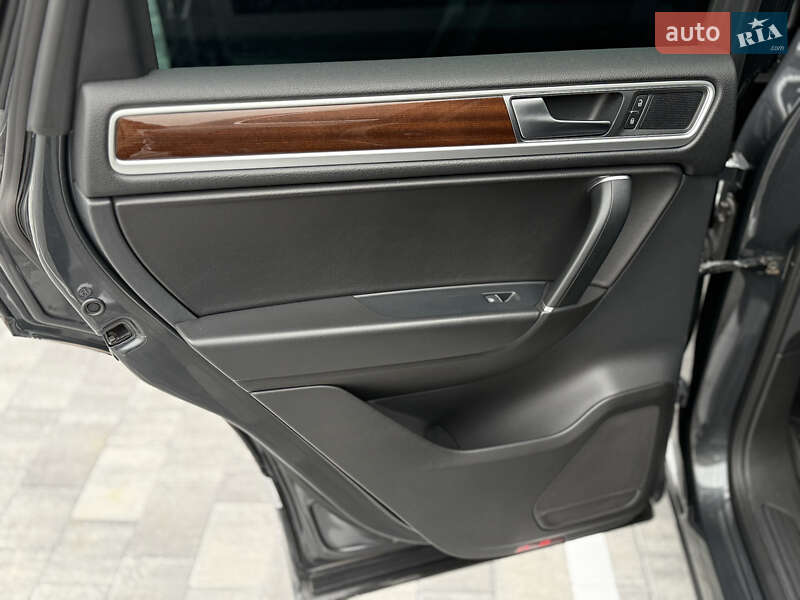 Внедорожник / Кроссовер Volkswagen Touareg 2015 в Виннице фото 16 Внедорожник / Кроссовер Volkswagen Touareg 2015 в Виннице