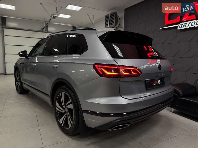 Позашляховик / Кросовер Volkswagen Touareg 2020 в Тернополі