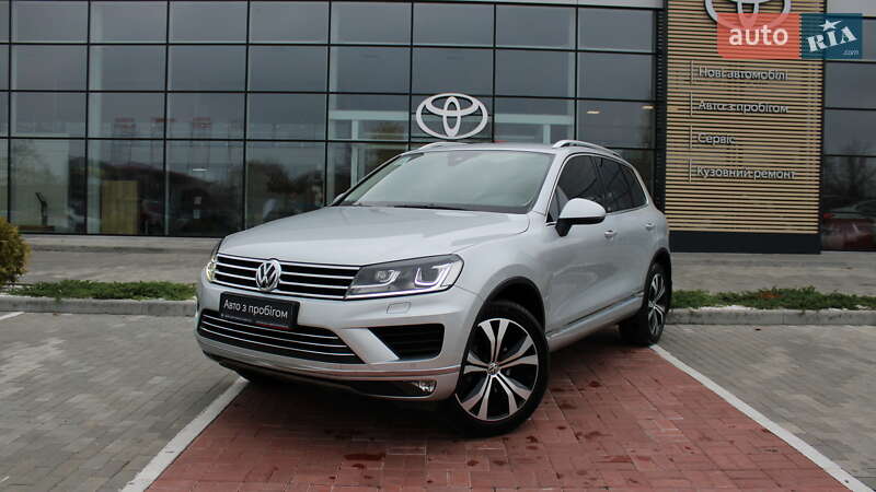 Позашляховик / Кросовер Volkswagen Touareg 2017 в Черкасах