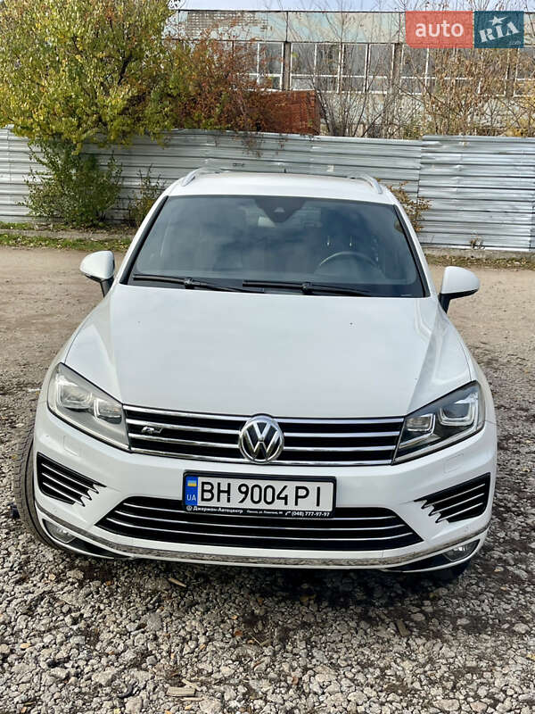 Внедорожник / Кроссовер Volkswagen Touareg 2015 в Кропивницком фото 3 Внедорожник / Кроссовер Volkswagen Touareg 2015 в Кропивницком