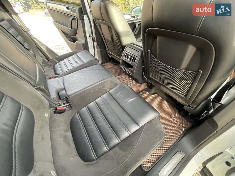 Внедорожник / Кроссовер Volkswagen Touareg 2015 в Кропивницком фото 17 Внедорожник / Кроссовер Volkswagen Touareg 2015 в Кропивницком