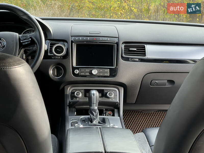 Внедорожник / Кроссовер Volkswagen Touareg 2015 в Кропивницком фото 19 Внедорожник / Кроссовер Volkswagen Touareg 2015 в Кропивницком