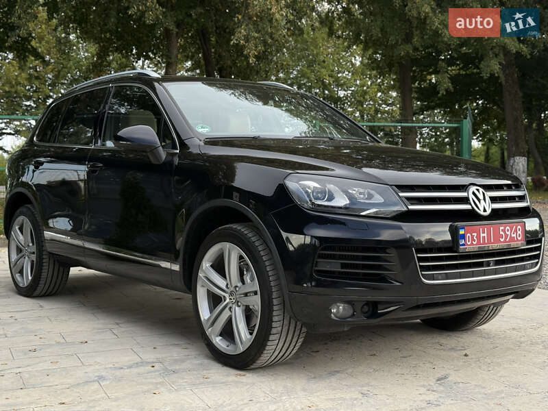 Позашляховик / Кросовер Volkswagen Touareg 2014 в Івано-Франківську