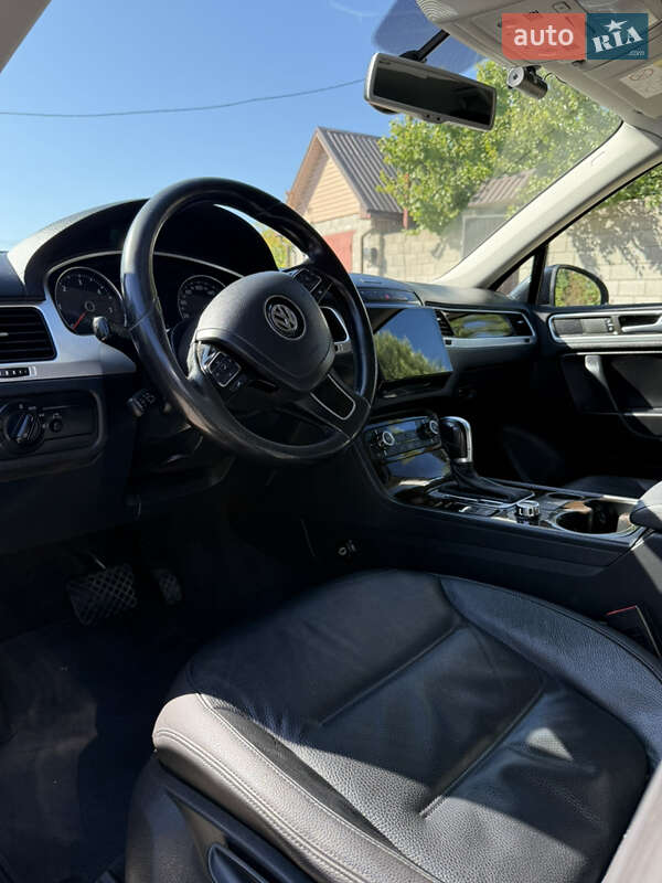 Внедорожник / Кроссовер Volkswagen Touareg 2014 в Запорожье фото 10 Внедорожник / Кроссовер Volkswagen Touareg 2014 в Запорожье