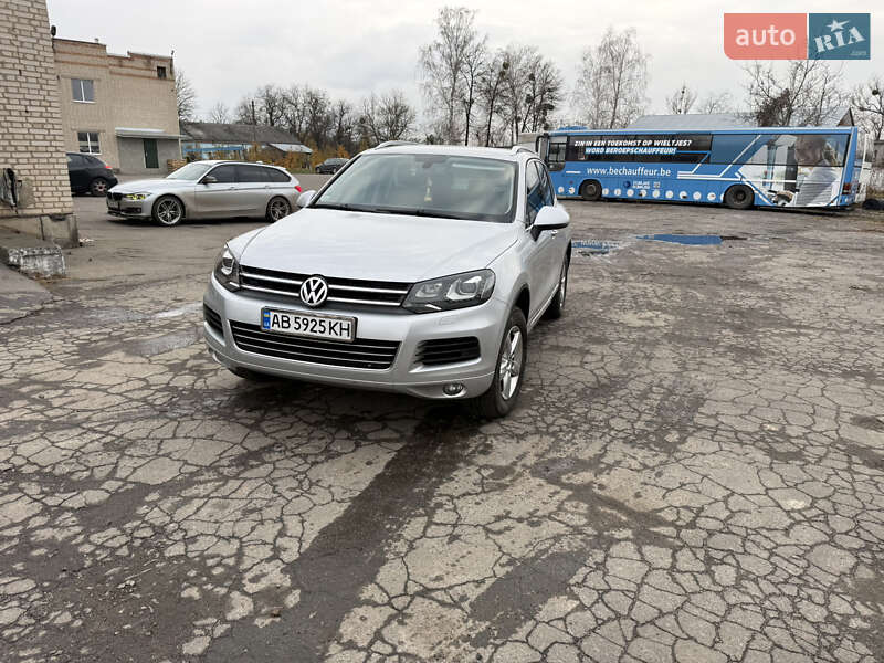 Внедорожник / Кроссовер Volkswagen Touareg 2013 в Брацлаве