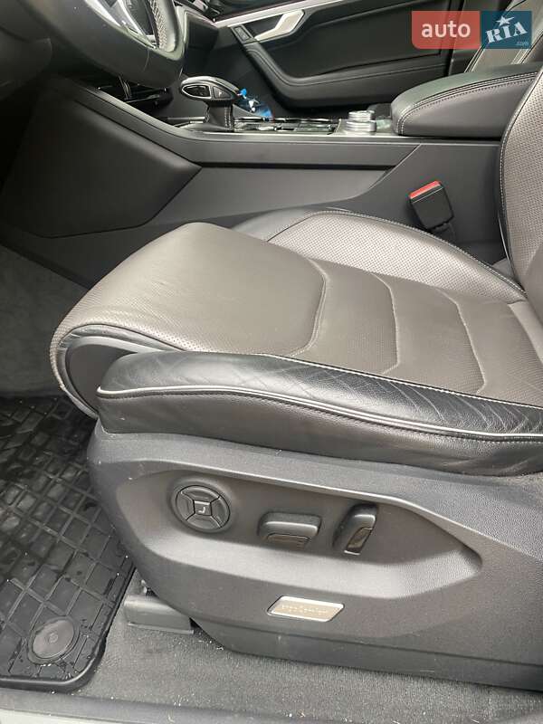 Внедорожник / Кроссовер Volkswagen Touareg 2018 в Кривом Роге фото 23 Внедорожник / Кроссовер Volkswagen Touareg 2018 в Кривом Роге