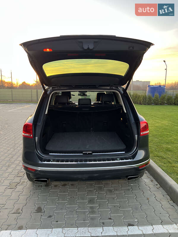 Внедорожник / Кроссовер Volkswagen Touareg 2015 в Виннице фото 11 Внедорожник / Кроссовер Volkswagen Touareg 2015 в Виннице