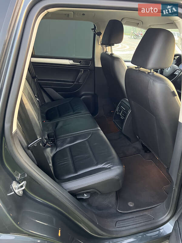 Внедорожник / Кроссовер Volkswagen Touareg 2015 в Виннице фото 38 Внедорожник / Кроссовер Volkswagen Touareg 2015 в Виннице