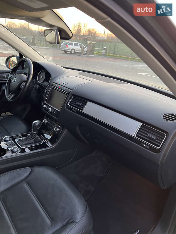 Внедорожник / Кроссовер Volkswagen Touareg 2015 в Виннице фото 41 Внедорожник / Кроссовер Volkswagen Touareg 2015 в Виннице