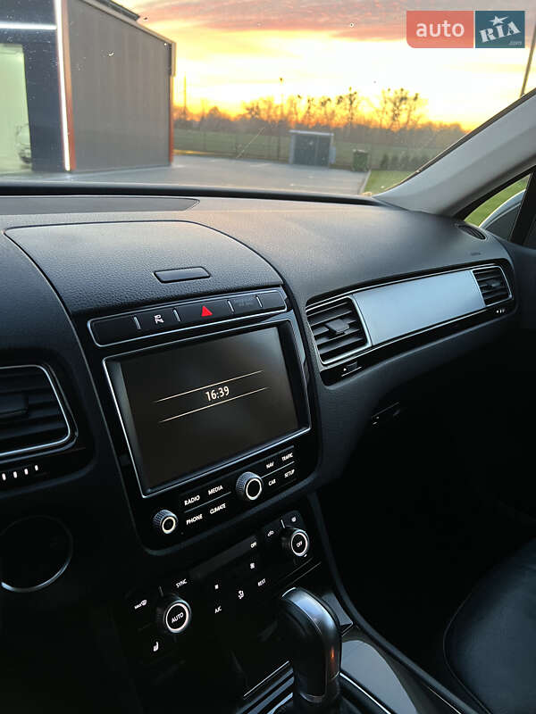 Внедорожник / Кроссовер Volkswagen Touareg 2015 в Виннице фото 61 Внедорожник / Кроссовер Volkswagen Touareg 2015 в Виннице